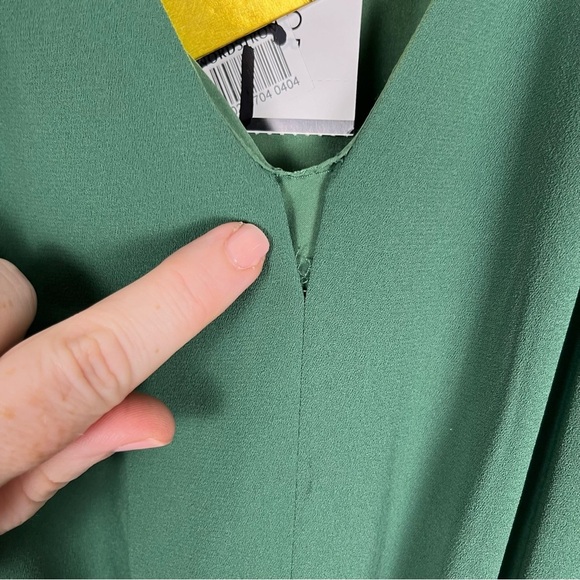 Alexia Admor Green Fit and Flare Belted Dress size 2 NWT - Picture 10 of 12